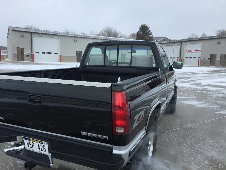 1992 GMC Sierra 1st Gen - Image 2 of 4