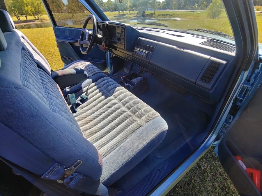 1992 GMC Sierra 1st Gen - Image 3 of 14