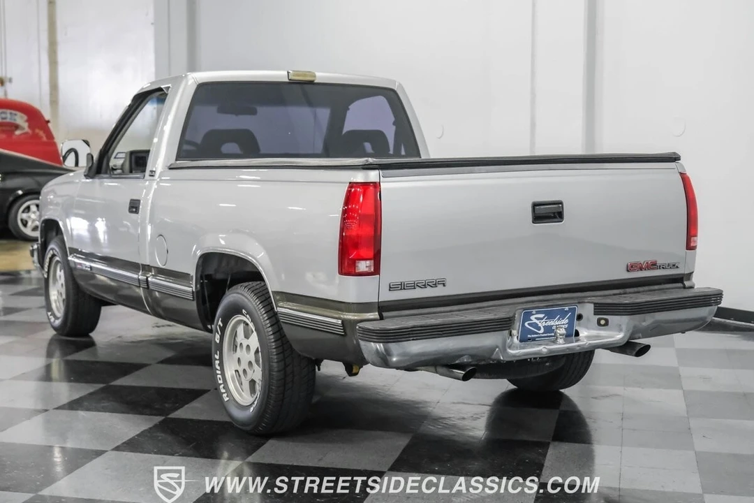 1992 GMC Sierra 1st Gen - Image 10 of 12