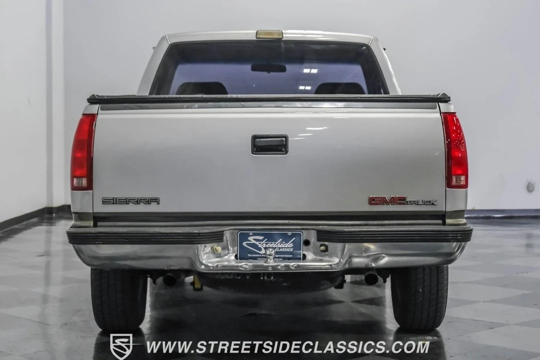 1992 GMC Sierra 1st Gen - Image 11 of 12