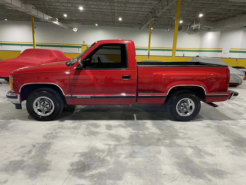 1992 GMC Sierra 1st Gen - Image 2 of 31
