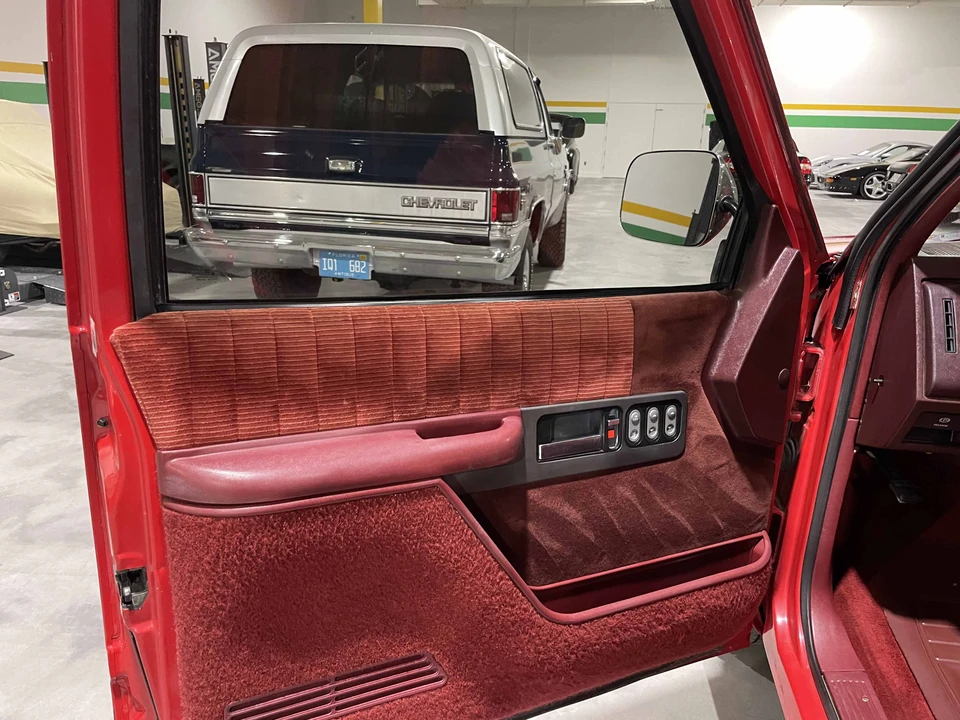 1992 GMC Sierra 1st Gen - Image 24 of 31