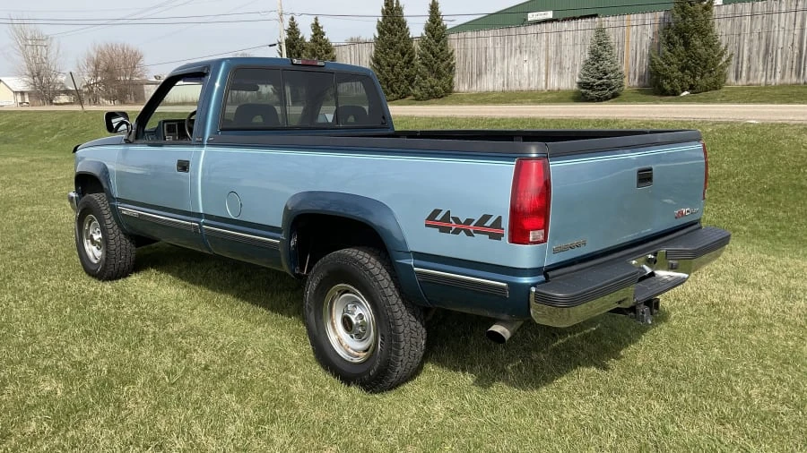 1992 GMC Sierra 1st Gen - Image 3 of 12