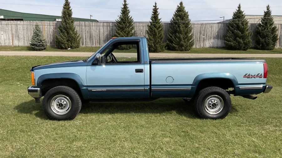 1992 GMC Sierra 1st Gen - Image 2 of 12