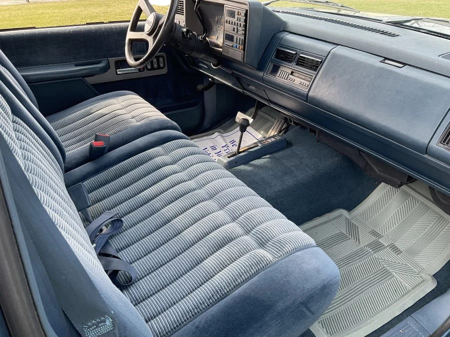 1992 GMC Sierra 1st Gen - Image 10 of 12