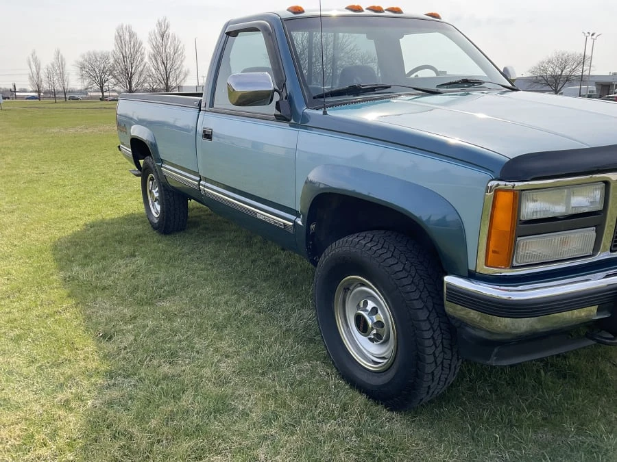 1992 GMC Sierra 1st Gen - Image 6 of 12