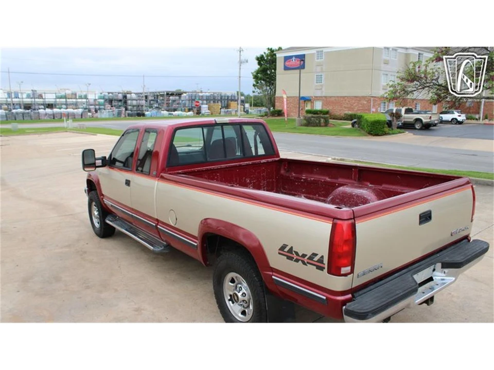 1992 GMC Sierra 1st Gen - Image 28 of 31