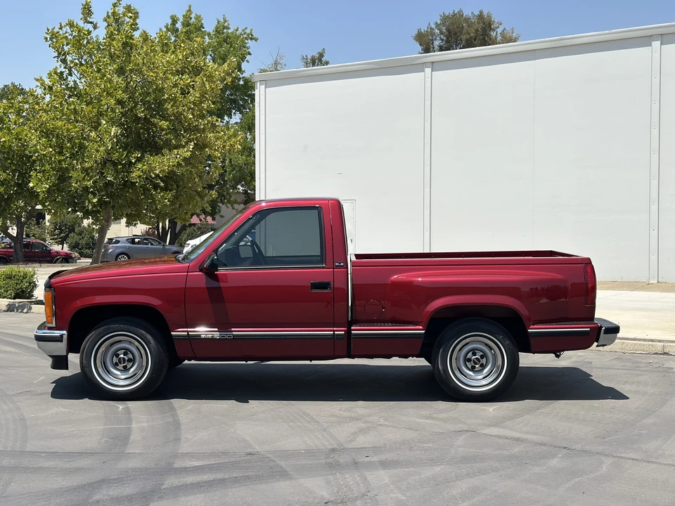 1992 GMC Sierra 1st Gen - Image 10 of 31