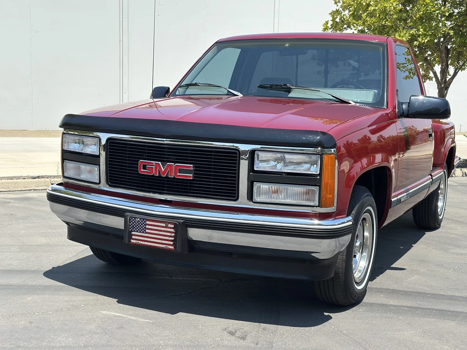 1992 GMC Sierra 1st Gen - Image 2 of 31
