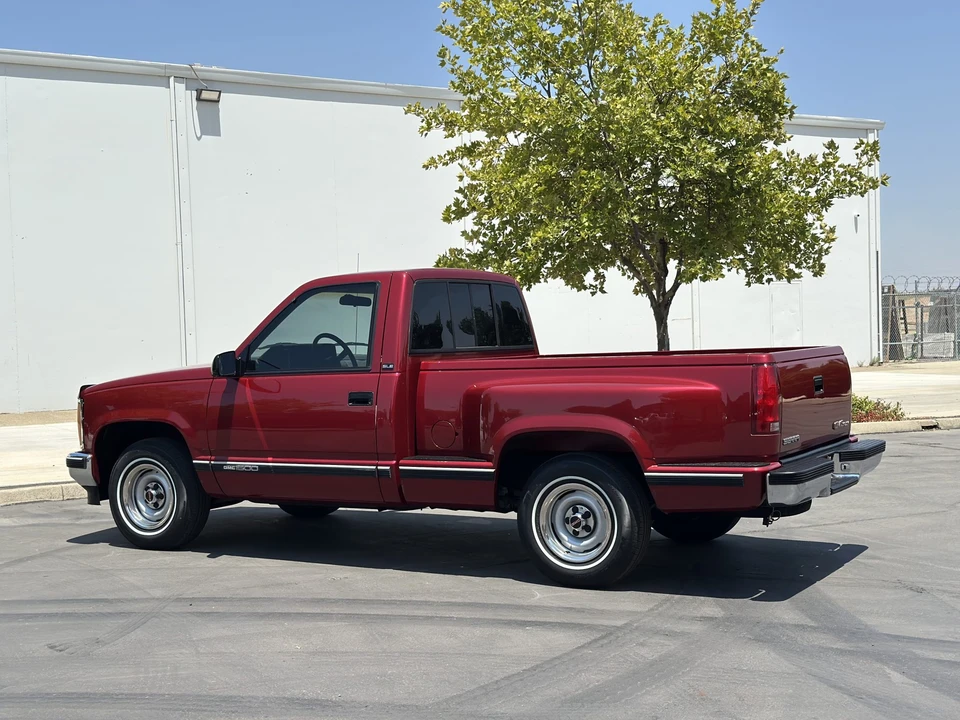 1992 GMC Sierra 1st Gen - Image 14 of 31