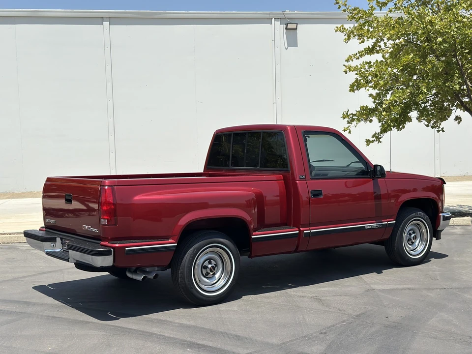 1992 GMC Sierra 1st Gen - Image 27 of 31