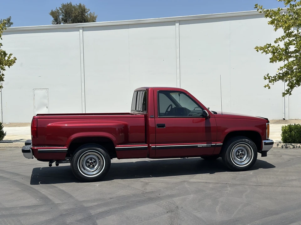 1992 GMC Sierra 1st Gen - Image 30 of 31