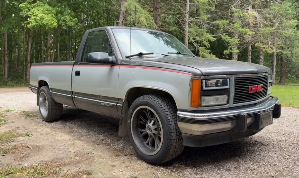 1992 GMC Sierra 1st Gen - Image 2 of 3