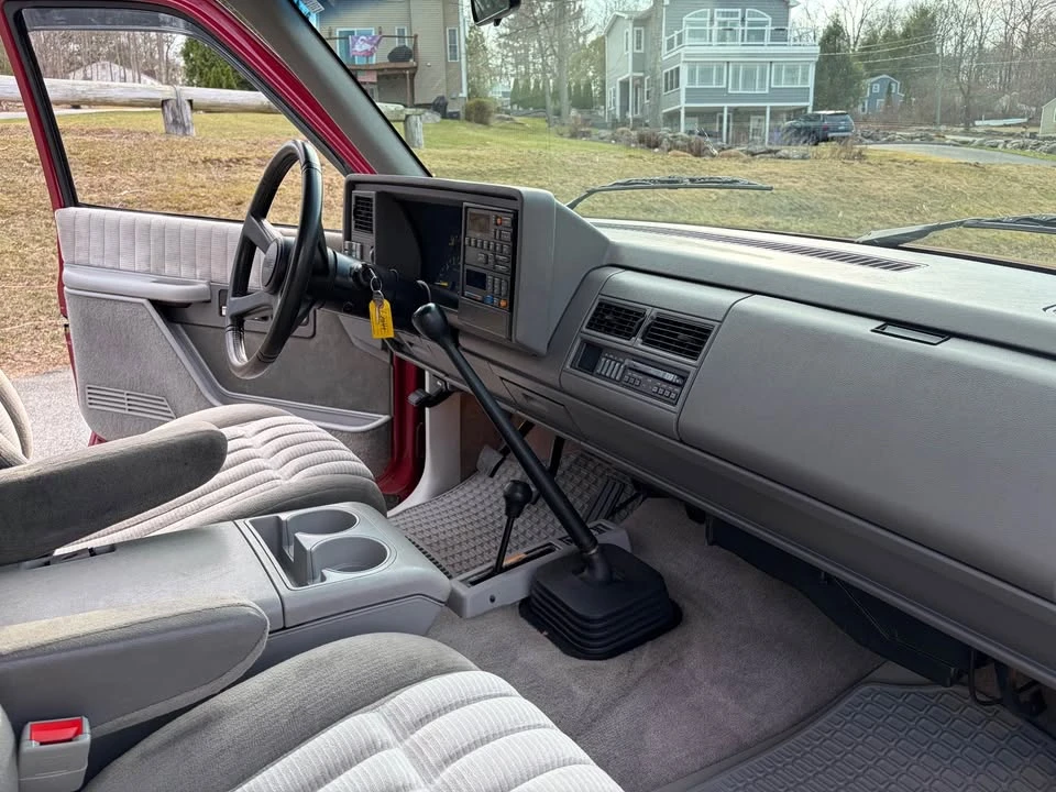 1992 GMC Sierra 1st Gen - Image 11 of 14