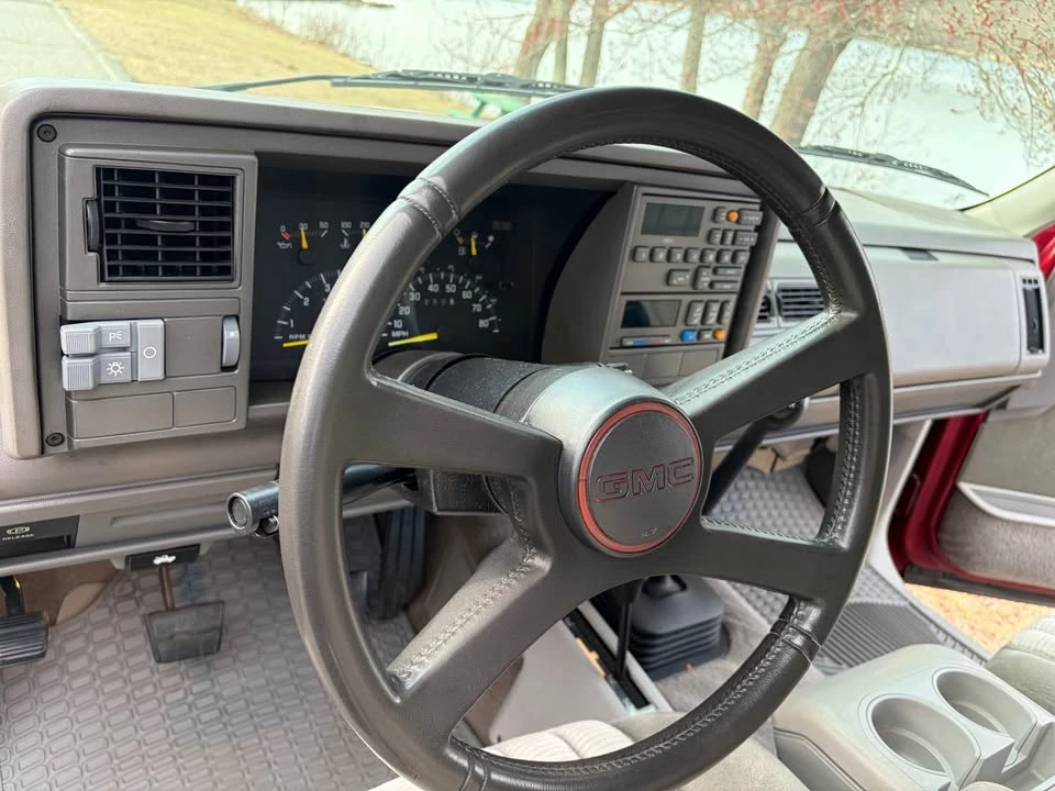 1992 GMC Sierra 1st Gen - Image 10 of 14