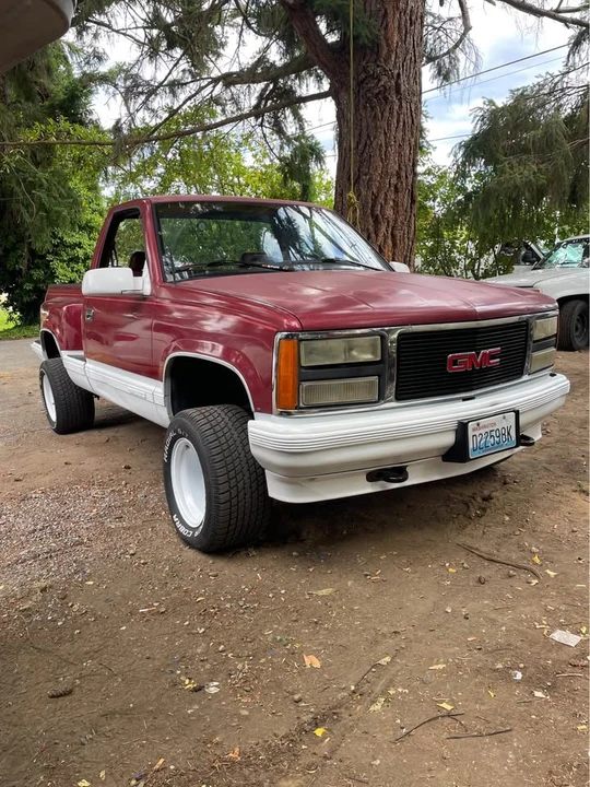 1992 GMC Sierra 1st Gen - Image 4 of 8