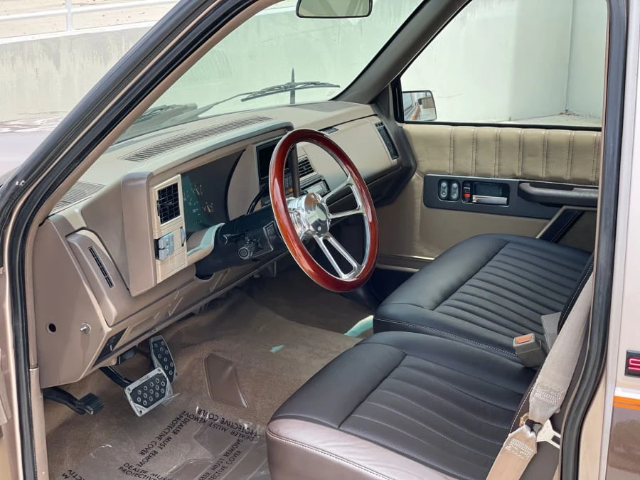 1992 GMC Sierra 1st Gen - Image 15 of 18