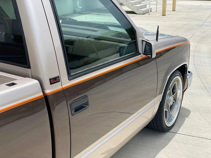 1992 GMC Sierra 1st Gen - Image 9 of 18
