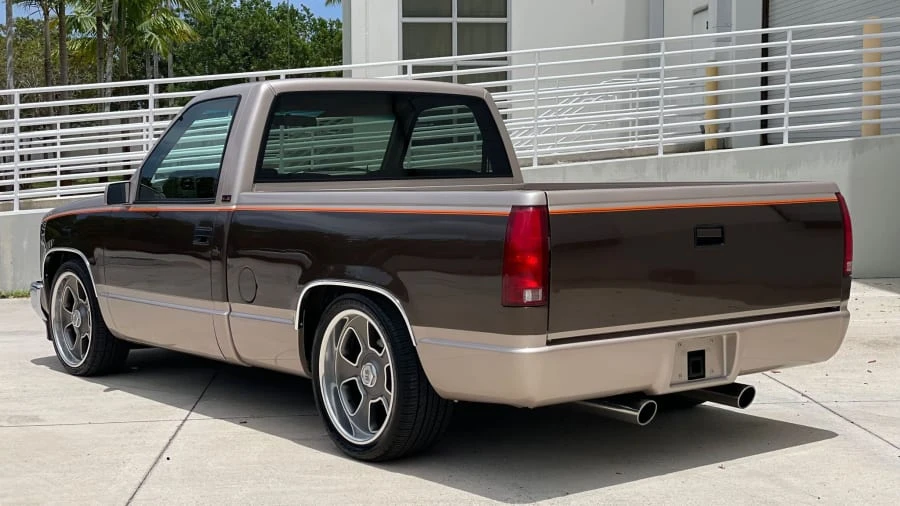 1992 GMC Sierra 1st Gen - Image 3 of 18