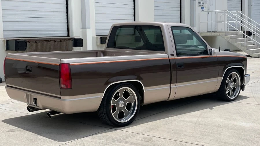 1992 GMC Sierra 1st Gen - Image 2 of 18