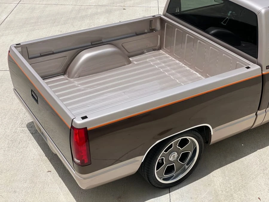 1992 GMC Sierra 1st Gen - Image 5 of 18