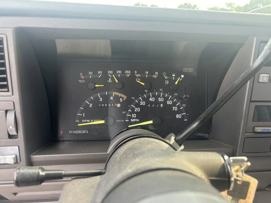 1992 GMC Sierra 1st Gen - Image 8 of 10
