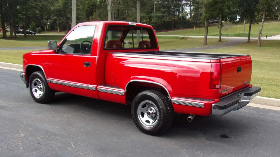 1992 GMC Sierra 1st Gen - Image 3 of 18