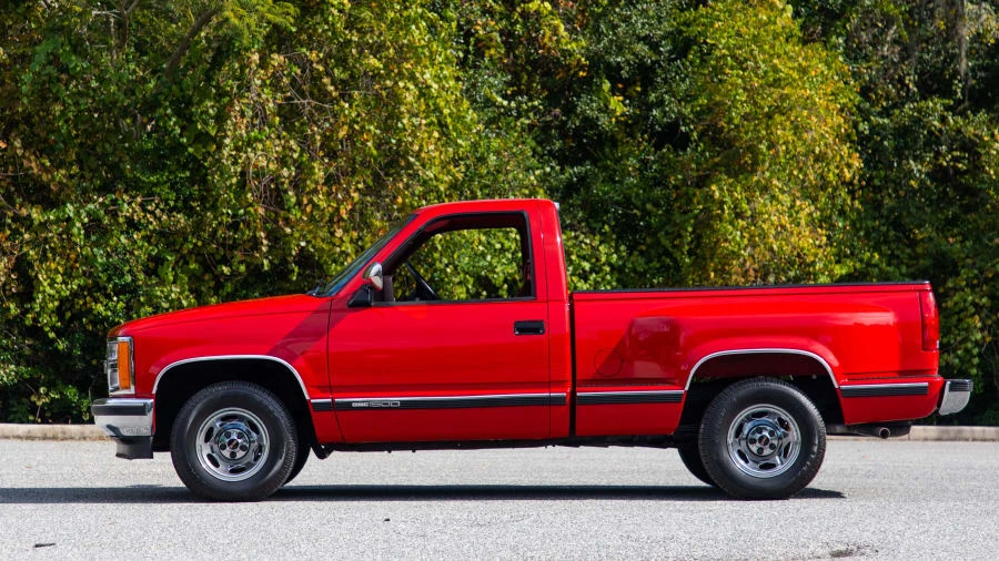 1992 GMC Sierra 1st Gen - Image 2 of 12