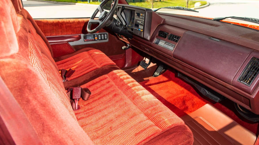 1992 GMC Sierra 1st Gen - Image 5 of 12