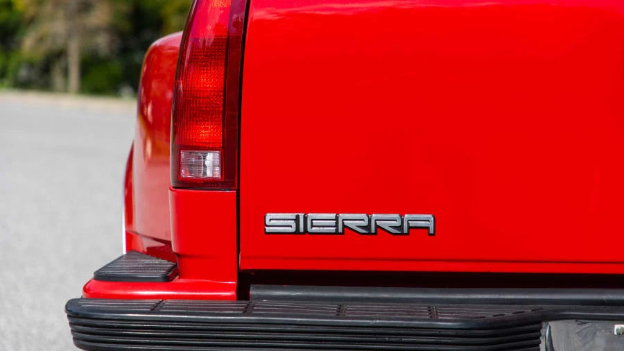 1992 GMC Sierra 1st Gen - Image 10 of 12
