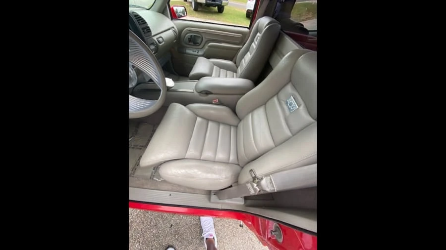 1992 GMC Sierra 1st Gen - Image 3 of 6