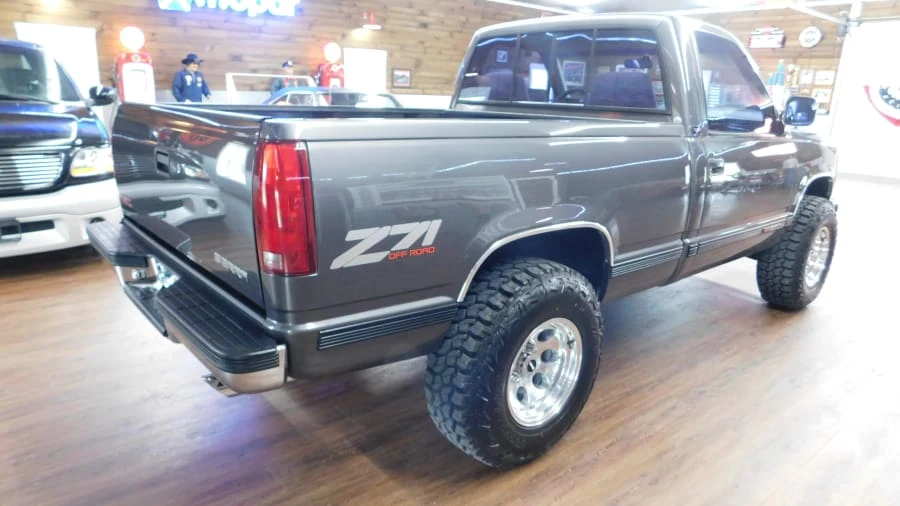1992 GMC Sierra 1st Gen - Image 11 of 13