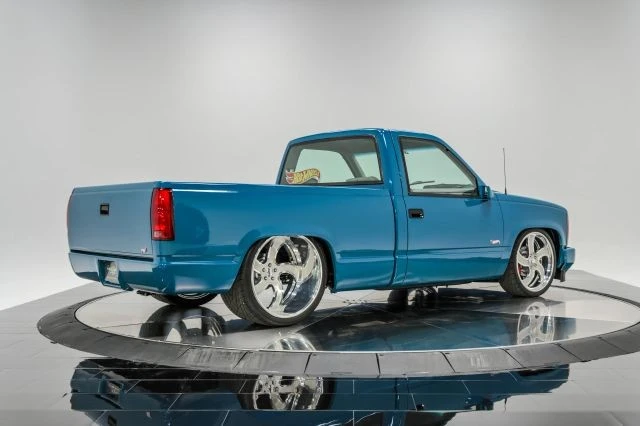 1992 GMC Sierra 1st Gen - Image 8 of 21