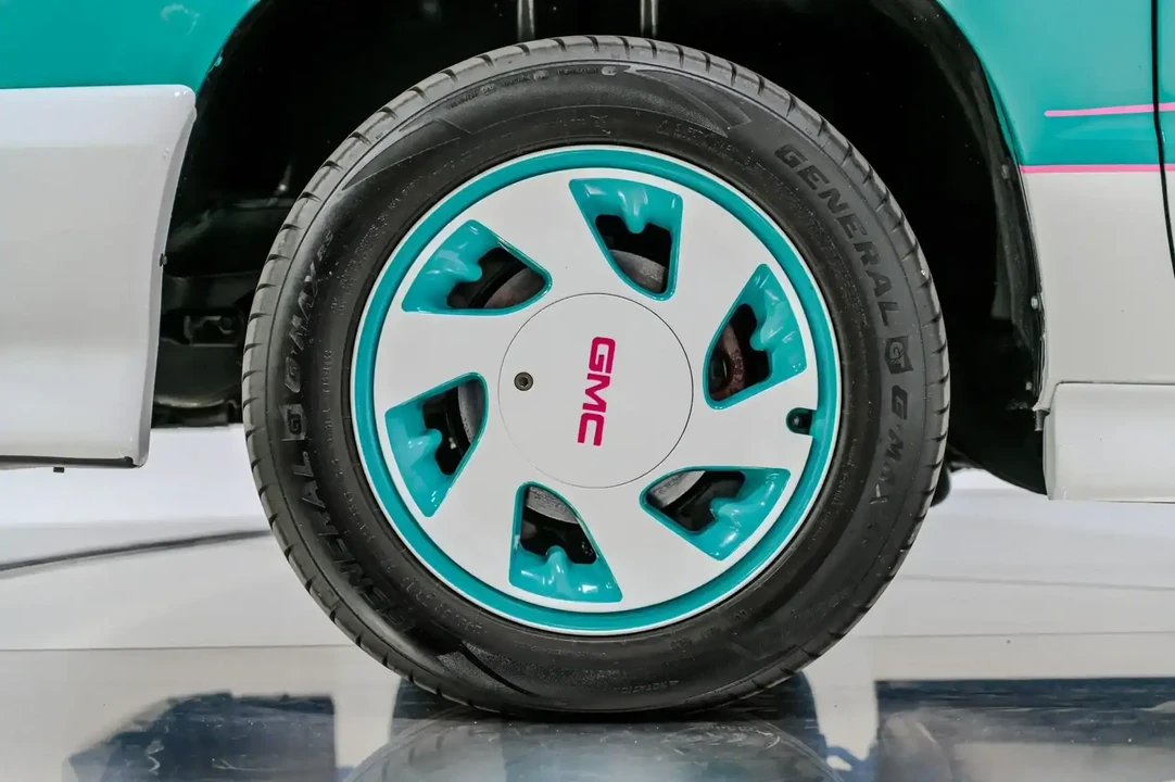 1992 GMC S-15/Sonoma - Image 14 of 31