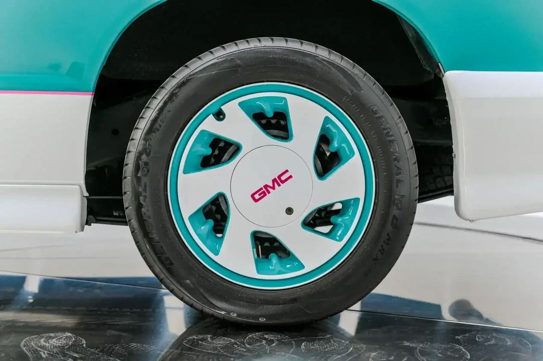 1992 GMC S-15/Sonoma - Image 17 of 31