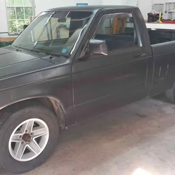 1992 GMC Sonoma Club Cab Pickup