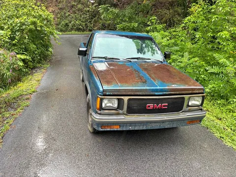 1992 GMC Sonoma Regular Cab SL Pickup 2D 6 ft