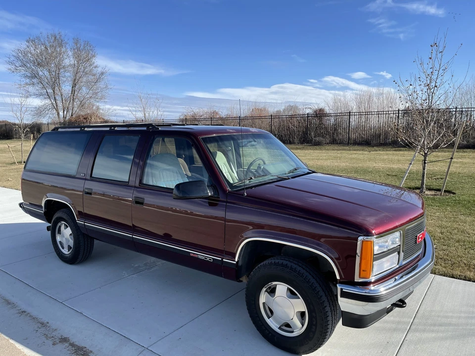 1992 Chevrolet Suburban 8th Gen - Image 9 of 31