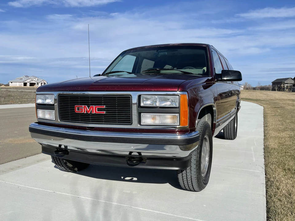 1992 Chevrolet Suburban 8th Gen - Image 5 of 31