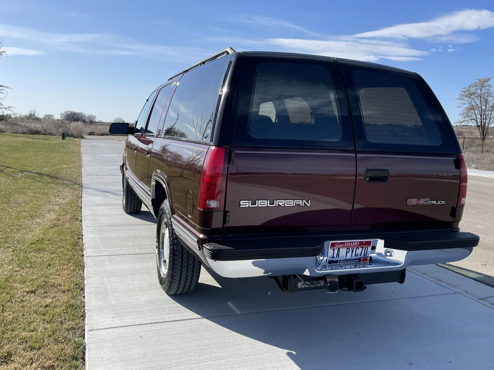 1992 Chevrolet Suburban 8th Gen - Image 20 of 31