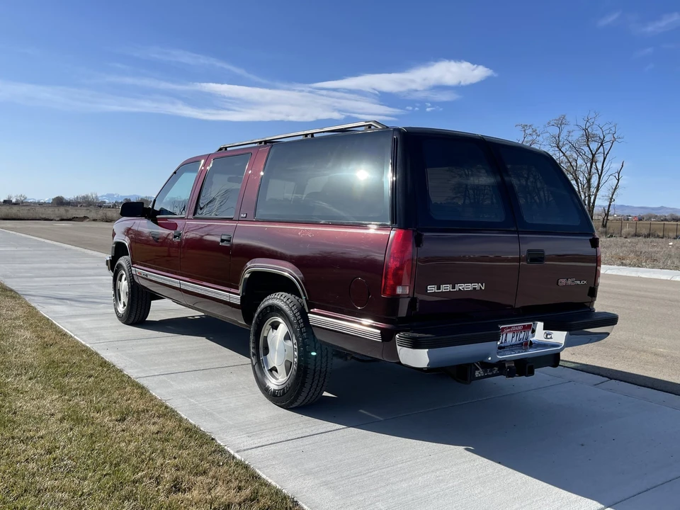 1992 Chevrolet Suburban 8th Gen - Image 21 of 31