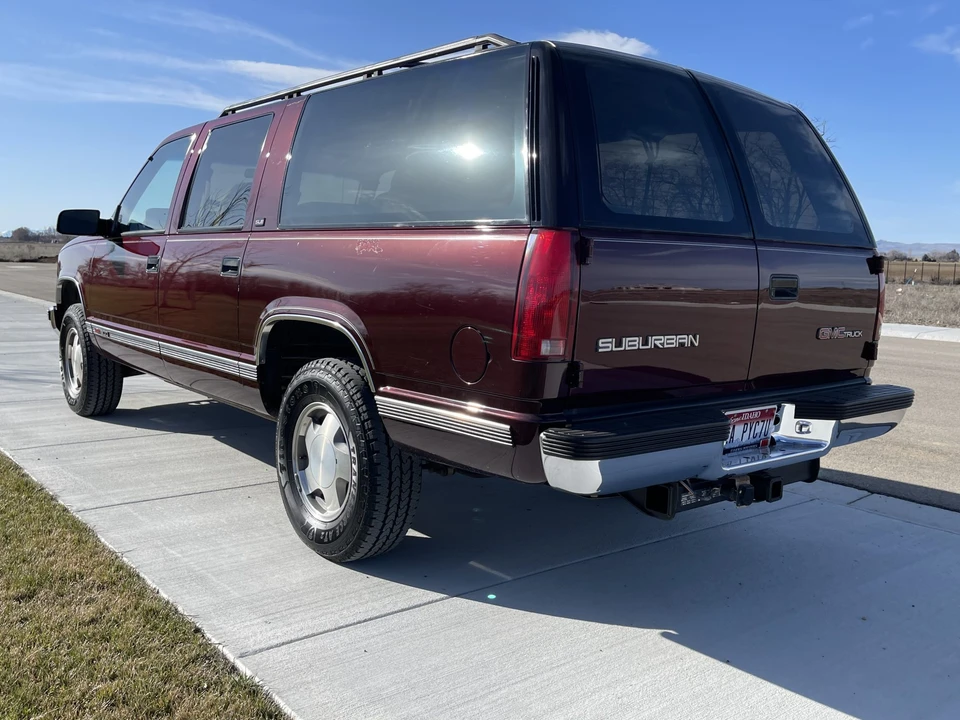 1992 Chevrolet Suburban 8th Gen - Image 23 of 31