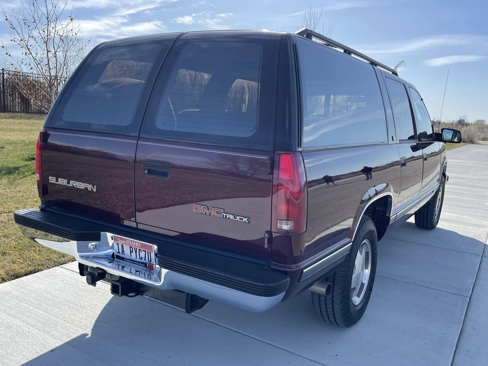 1992 Chevrolet Suburban 8th Gen - Image 16 of 31