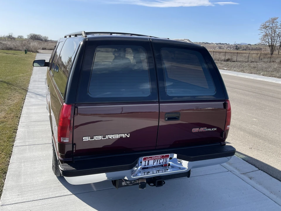 1992 Chevrolet Suburban 8th Gen - Image 19 of 31