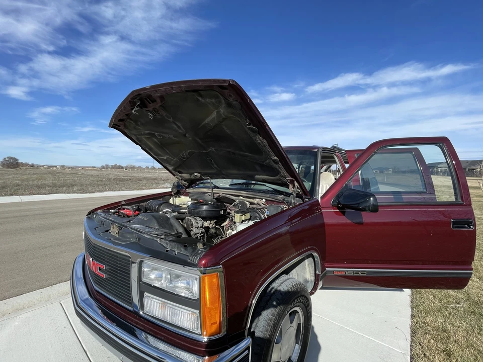 1992 Chevrolet Suburban 8th Gen - Image 30 of 31