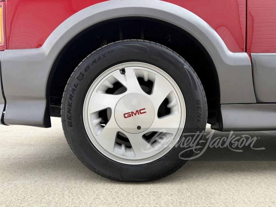 1992 GMC S-15 Jimmy 1st Gen - Image 10 of 13