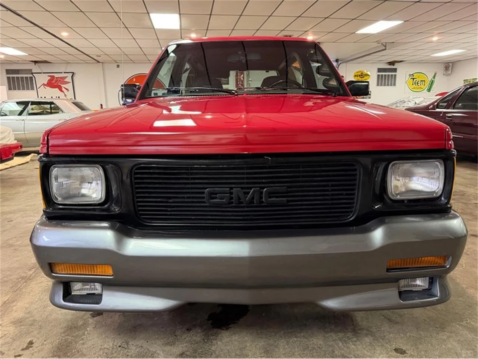 1992 GMC Syclone - Image 5 of 17
