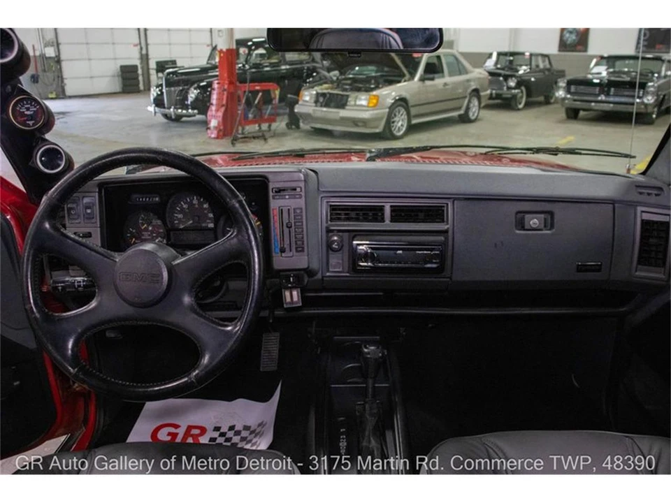 1992 GMC Syclone - Image 16 of 31