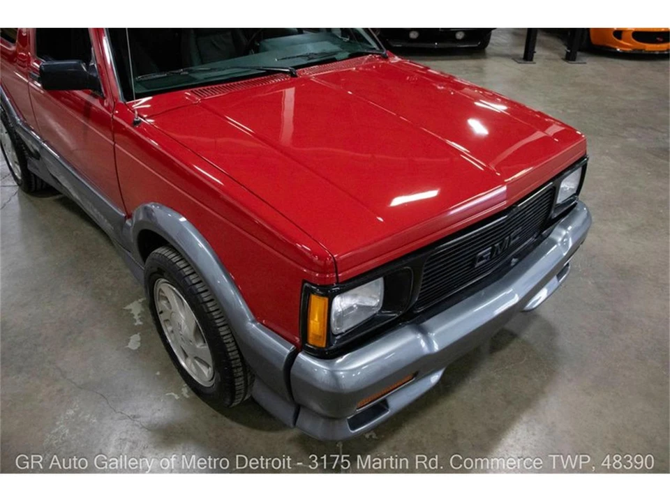 1992 GMC Syclone - Image 13 of 31