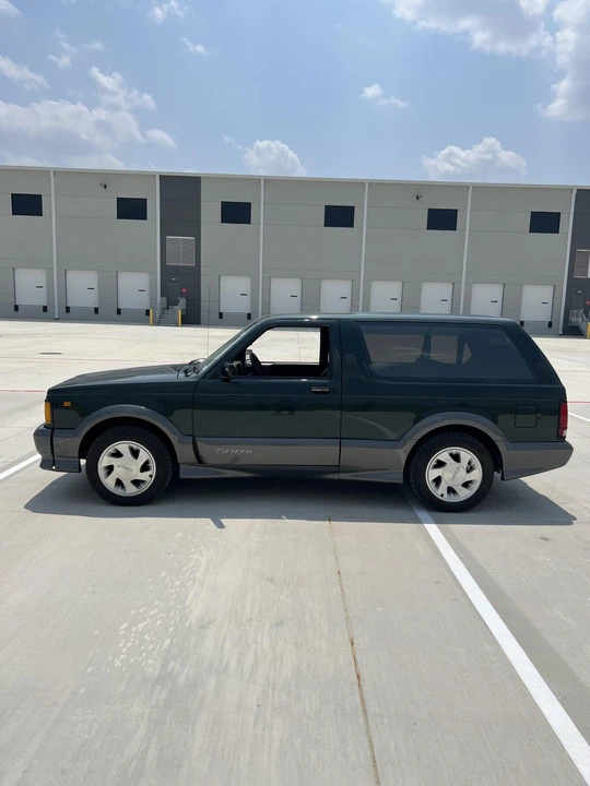 1992 GMC Syclone - Image 2 of 31